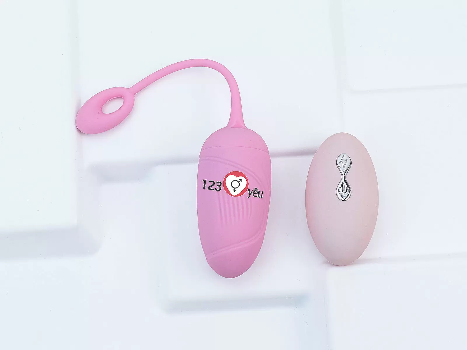 Trứng rung tình yêu Small Fish kèm điều khiển