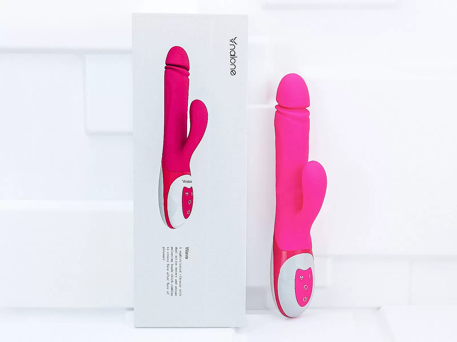 Dương vật giả đa năng Nalone Wave rung, xoay, thụt làm ấm sử dụng pin sạc