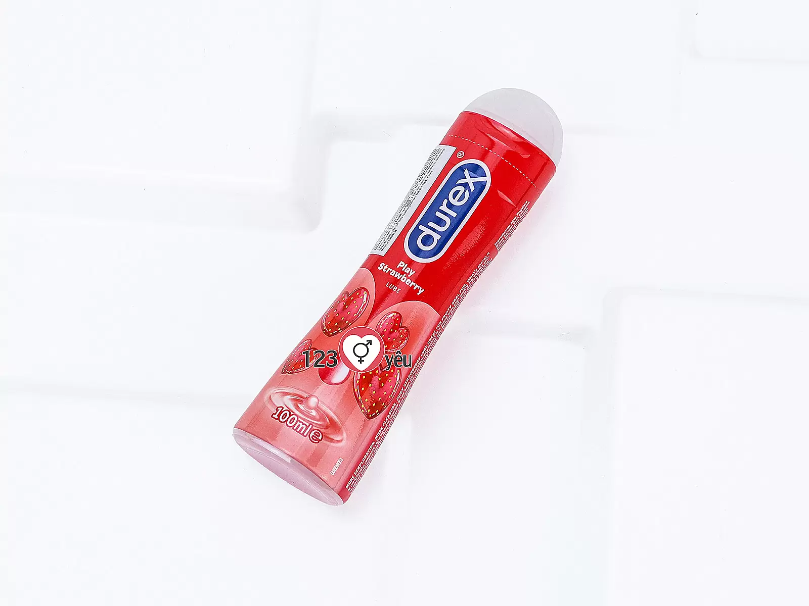 Gel bôi trơn gốc nước DUREX Play Saucy Strawberry