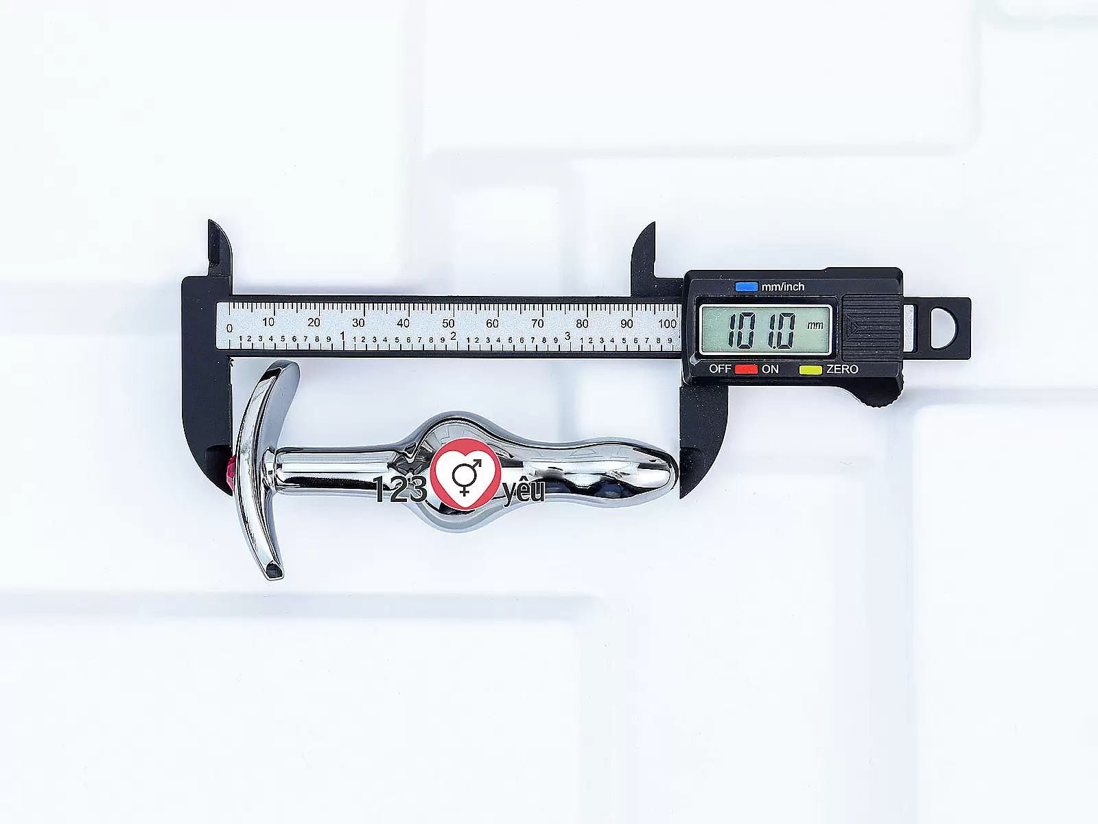 Đồ chơi kích hậu có tay cầm inox K1H50