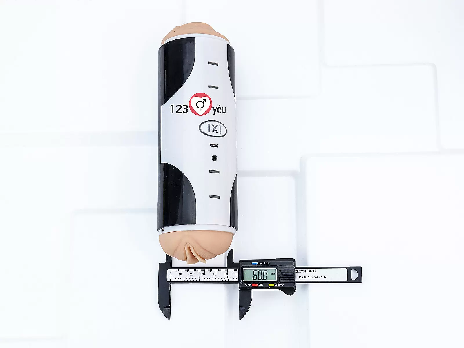 Âm đạo giả kết hợp miệng giả Favorite rung kích thích