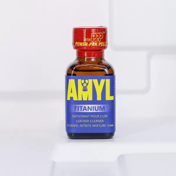 Chai hít Amyl Titanium 30ml kích thích tăng cảm giác hưng phấn