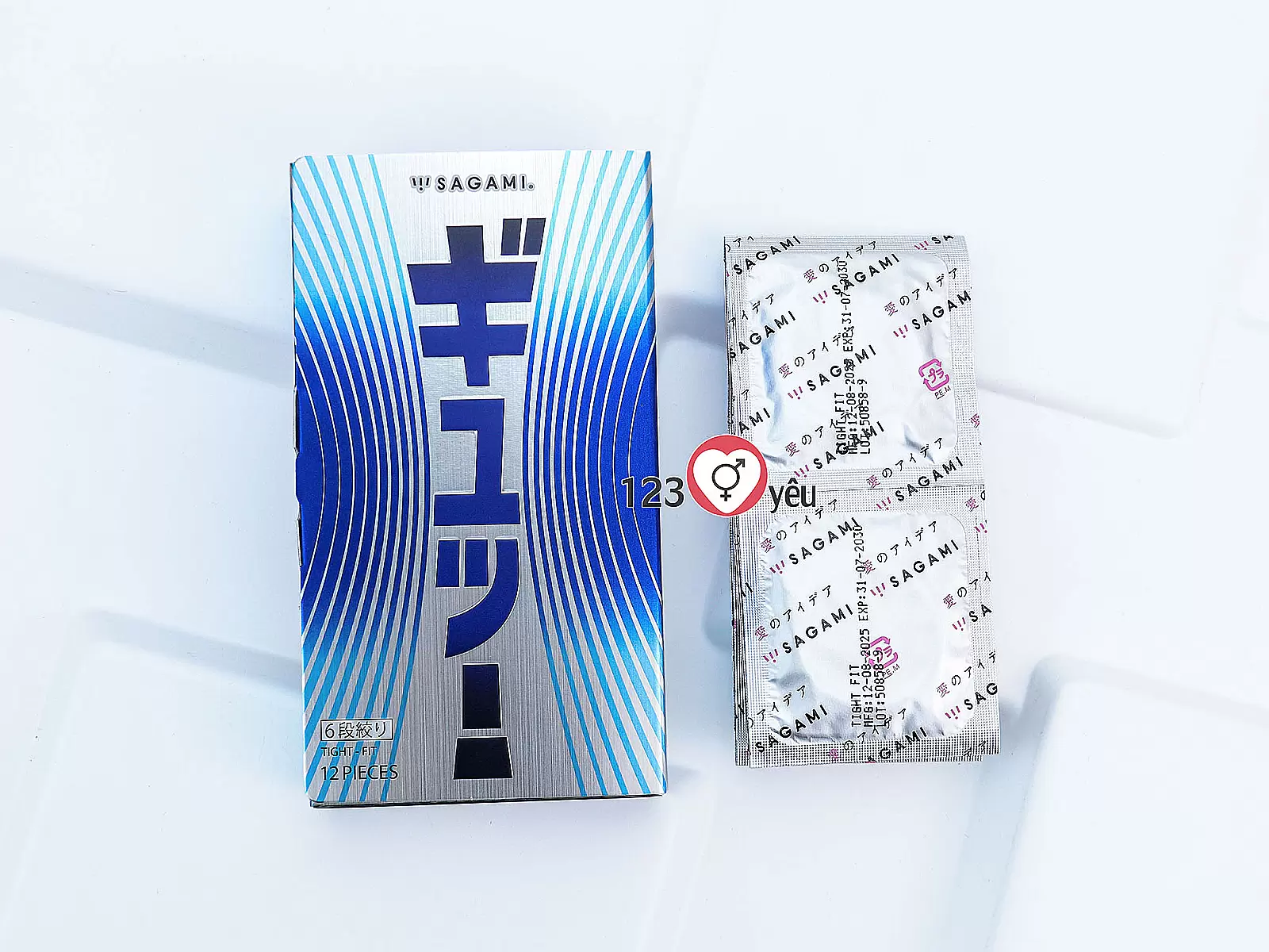 Bao cao su Sagami Tight-Fit hộp 12 bao