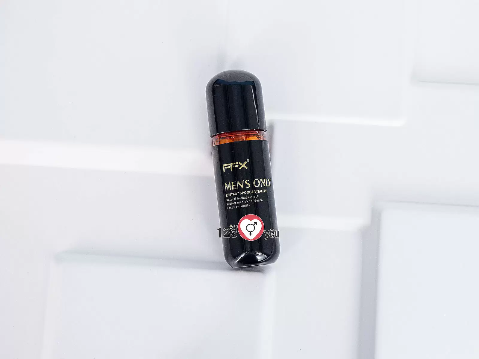 Gel bôi trơn FFX MEN'S ONLY cải thiện độ nhạy và sự phản ứng tự nhiên