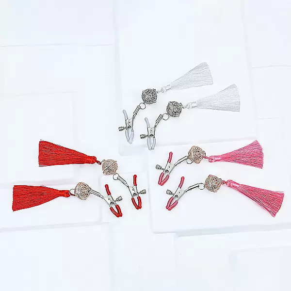 Lục lạc kẹp ti bạo dâm 3 màu kích thích dành cho nữ