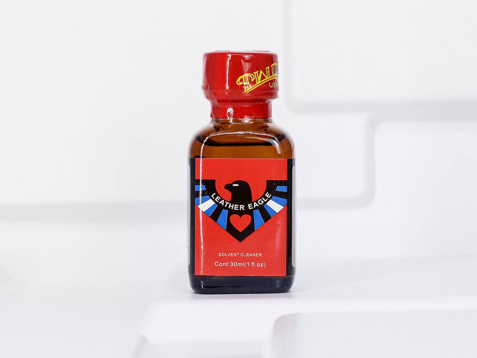 Chai hít Leather Eagle 30ml tăng cường sự nhạy cảm và khoái cảm
