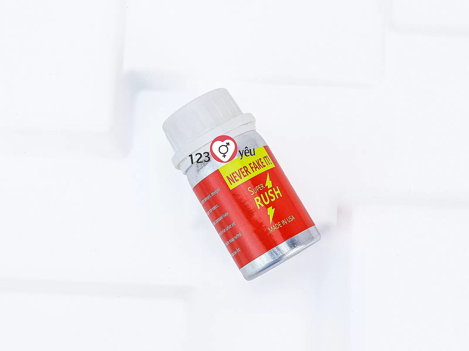 Chai hít khô Super Rush tạo cảm giác hưng phấn nhanh chóng