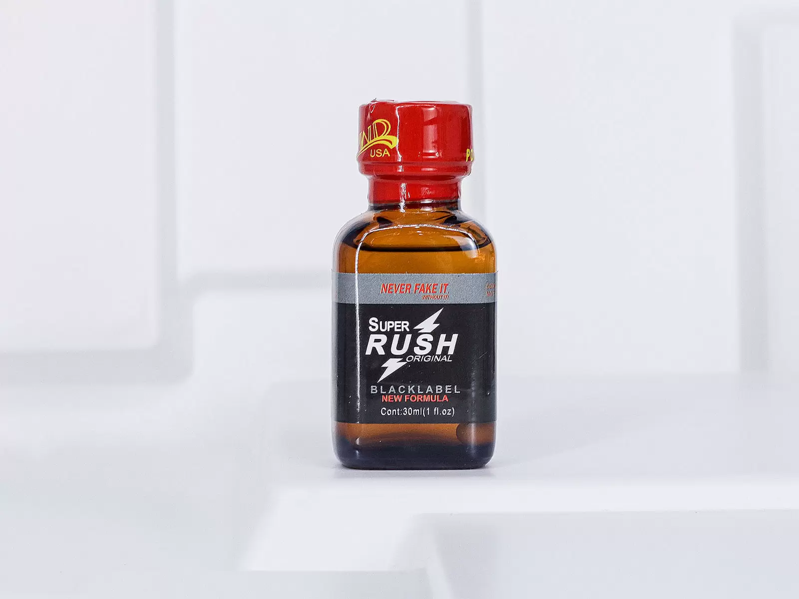 Chai h&iacute;t Supper Rush Original 30ml tăng cảm gi&aacute;c hưng phấn