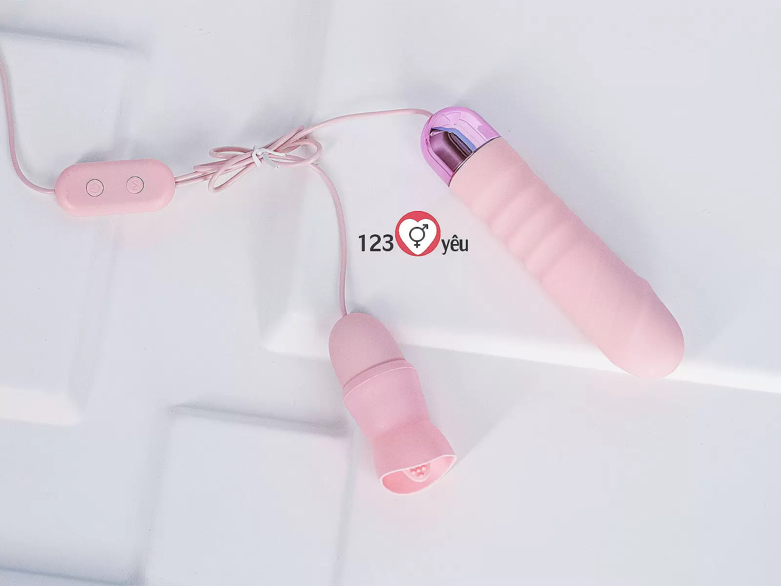 Trứng rung tình yêu 2 đầu kèm lưỡi liếm