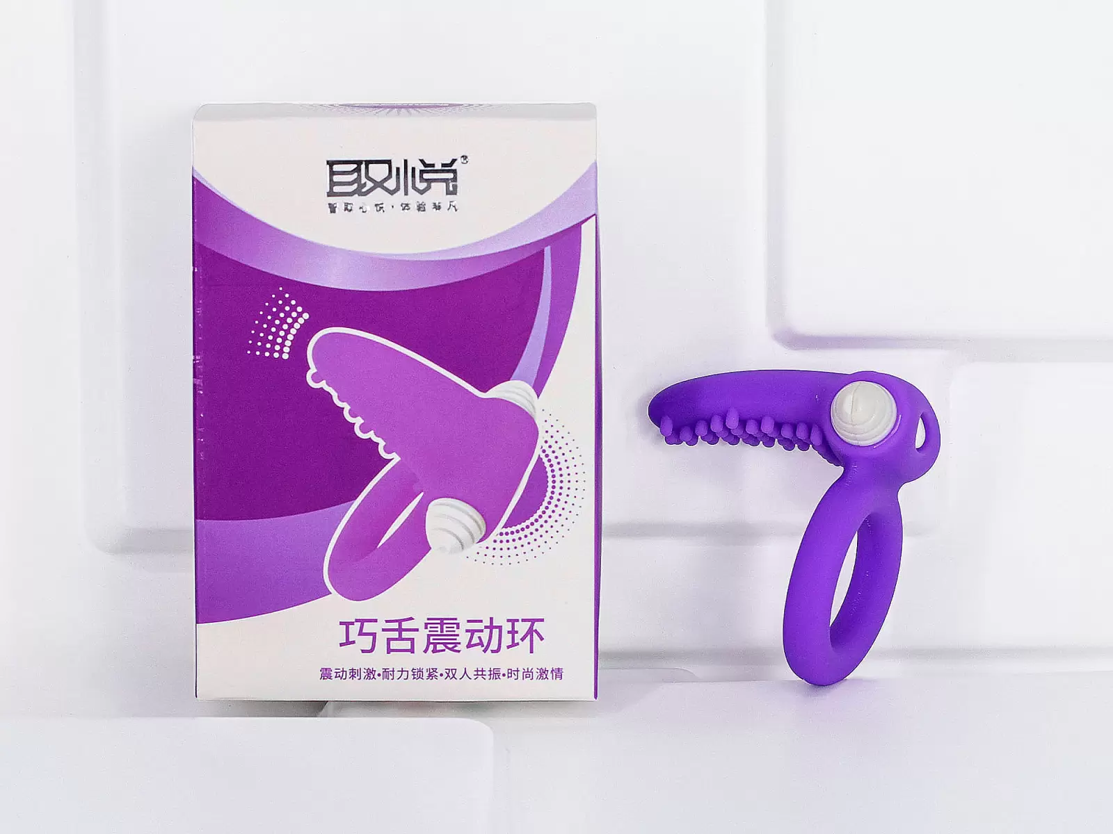 Vòng đeo dương vật rung lưỡi liếm