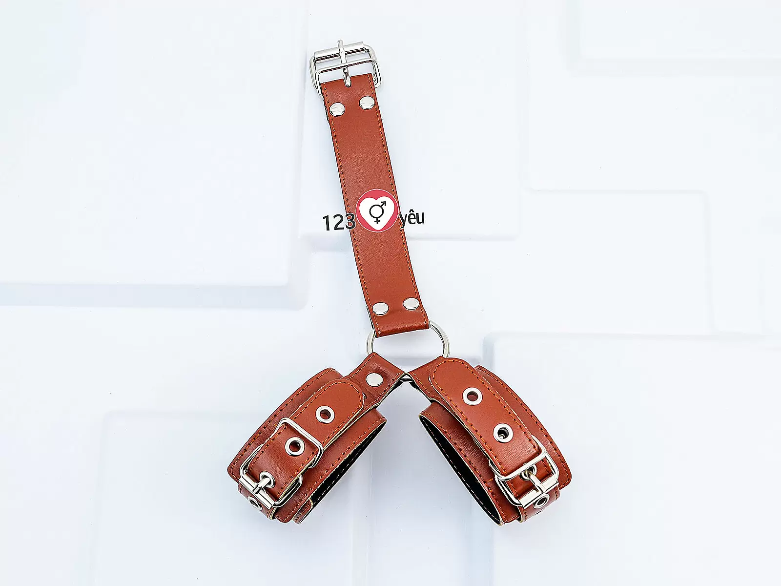 Đồ chơi bạo dâm khóa cổ còng tay da cao cấp