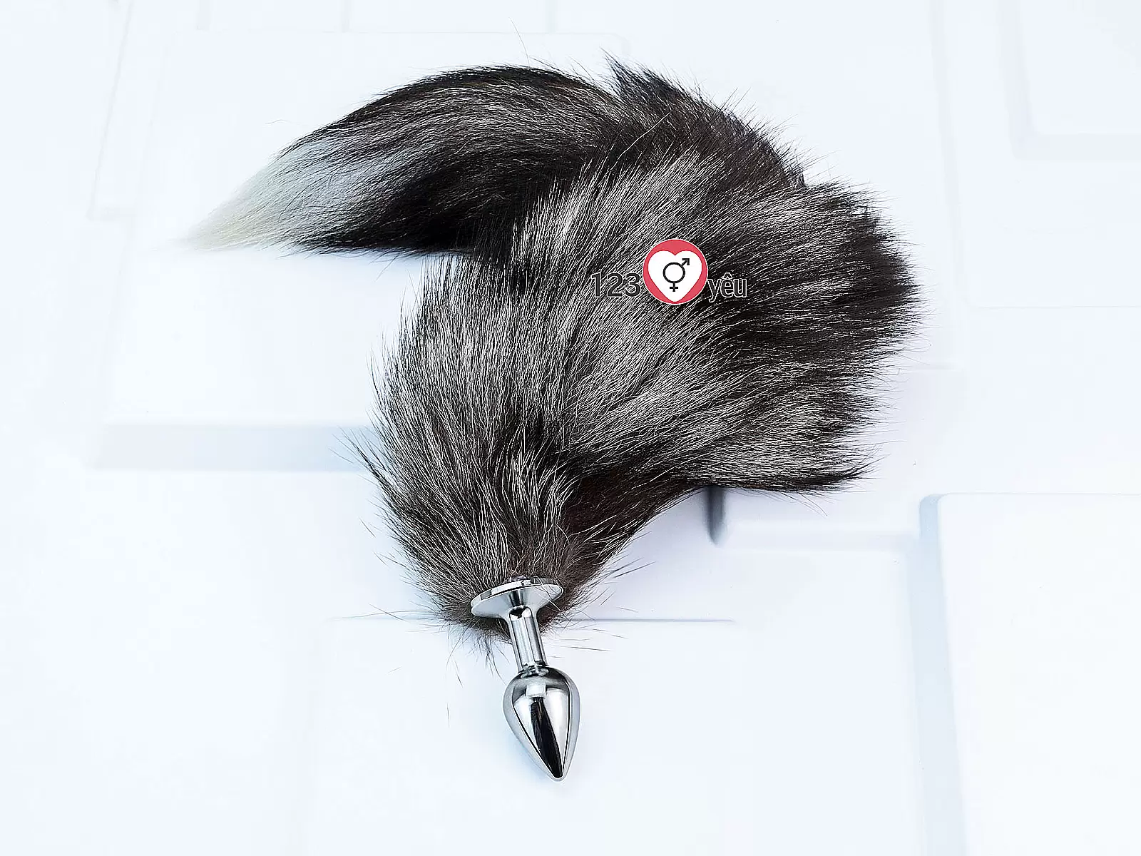 Đồ chơi kích thích hậu môn đuôi sói inox loại đẹp