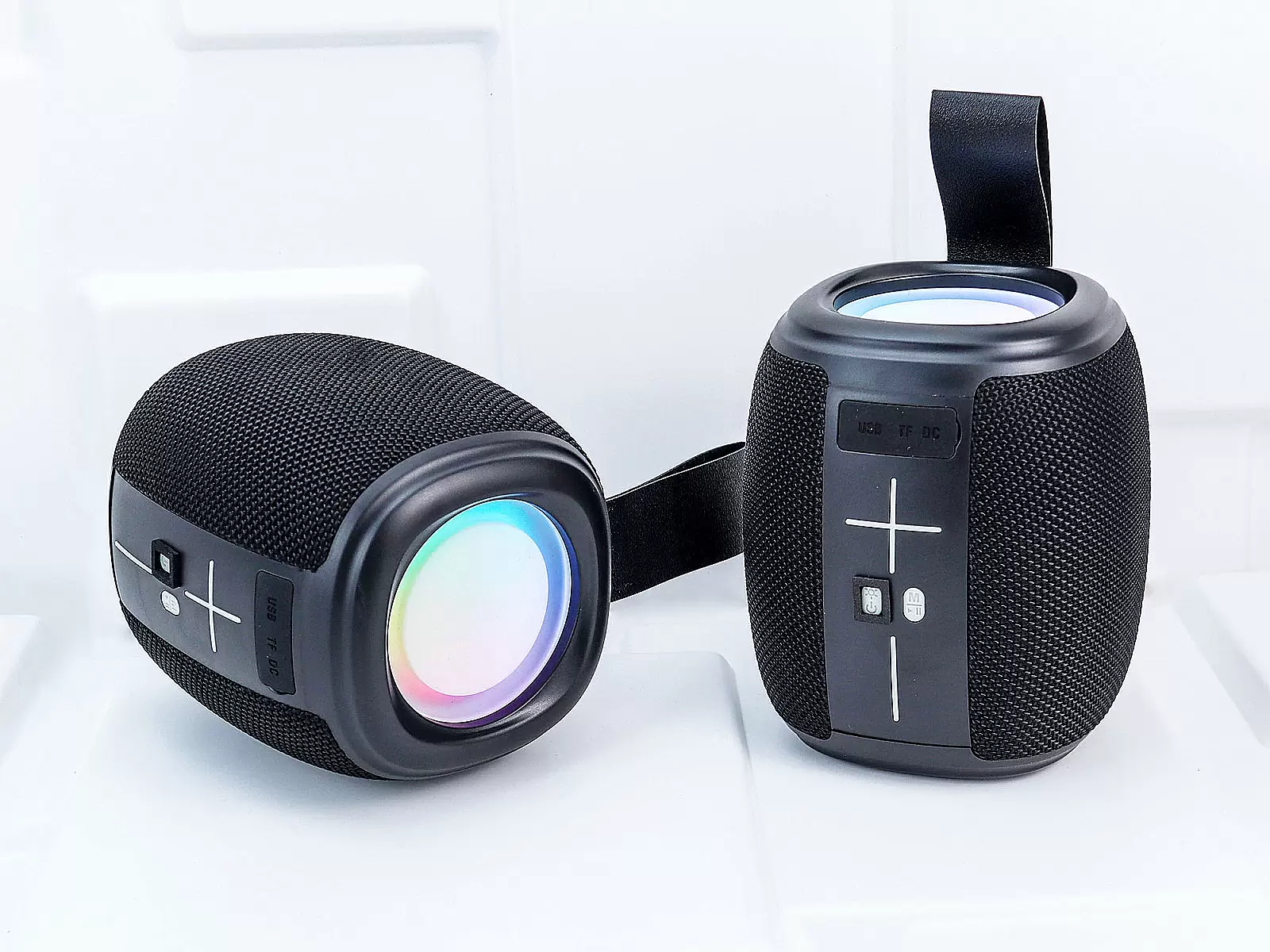 Loa Bluetooth V-805 âm thanh mạnh mẽ, LED đổi màu, chống nước IPX4