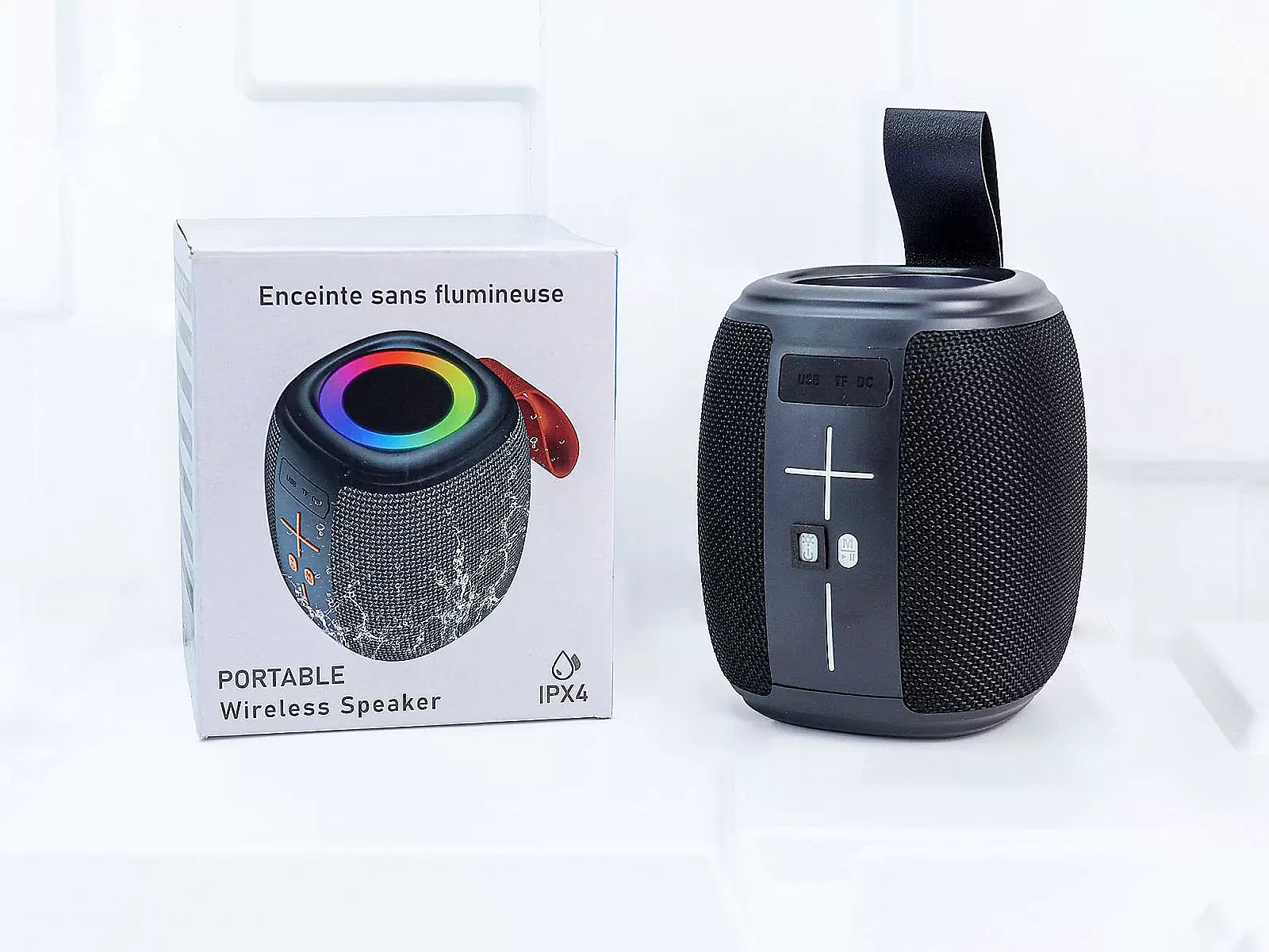 Loa Bluetooth V-805 âm thanh mạnh mẽ, LED đổi màu, chống nước IPX4