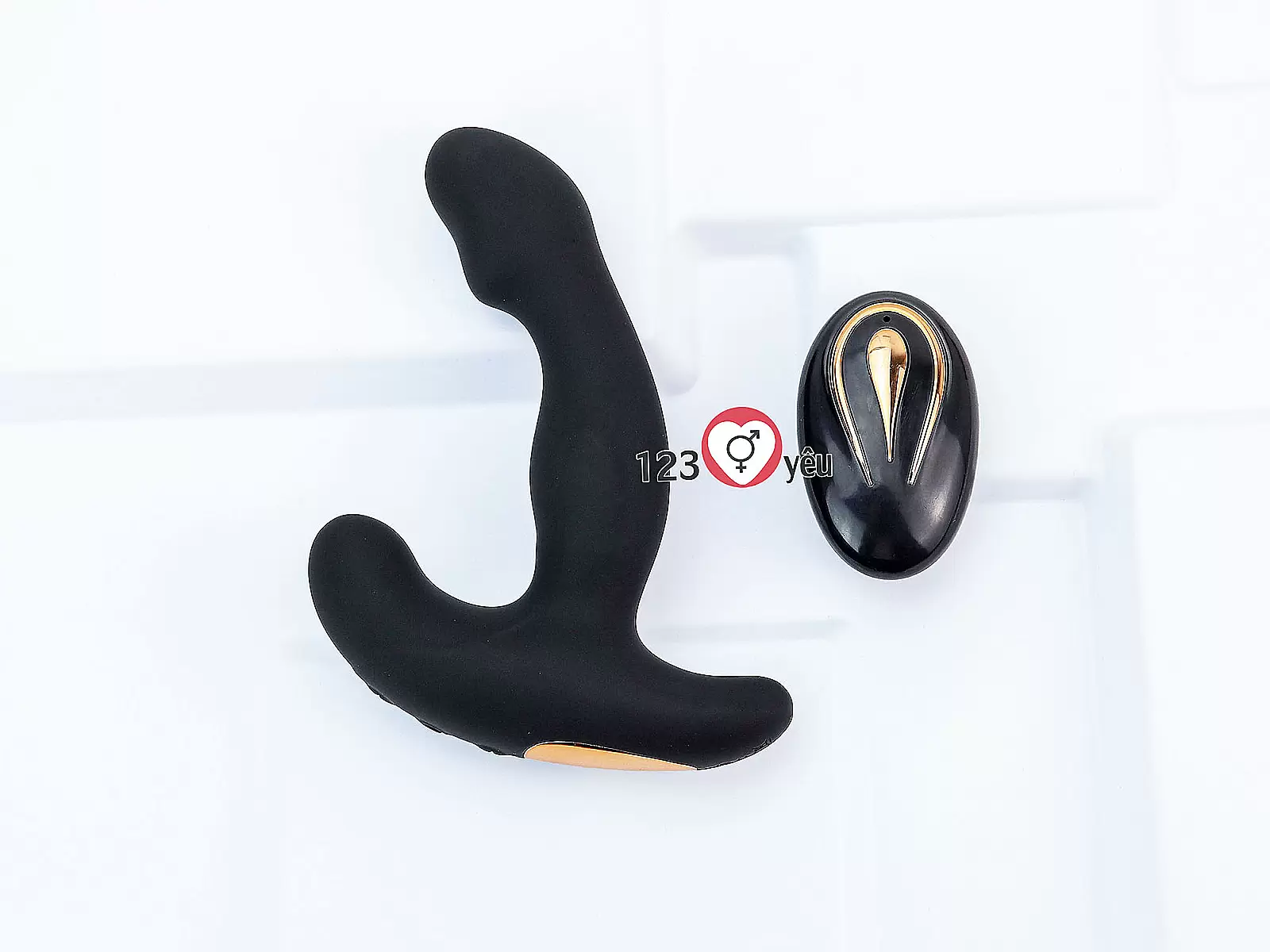 Máy mát xa kích hậu đầu dương vật giả Love điều khiển từ xa