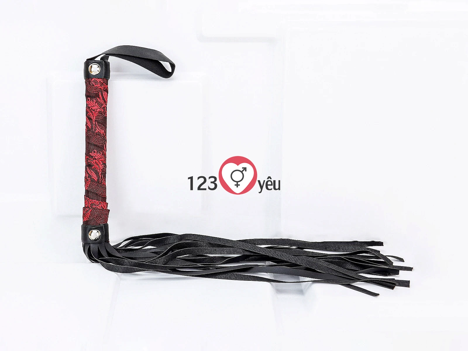 Roi da đỏ BDSM cổ điển – phụ kiện bondage gợi cảm