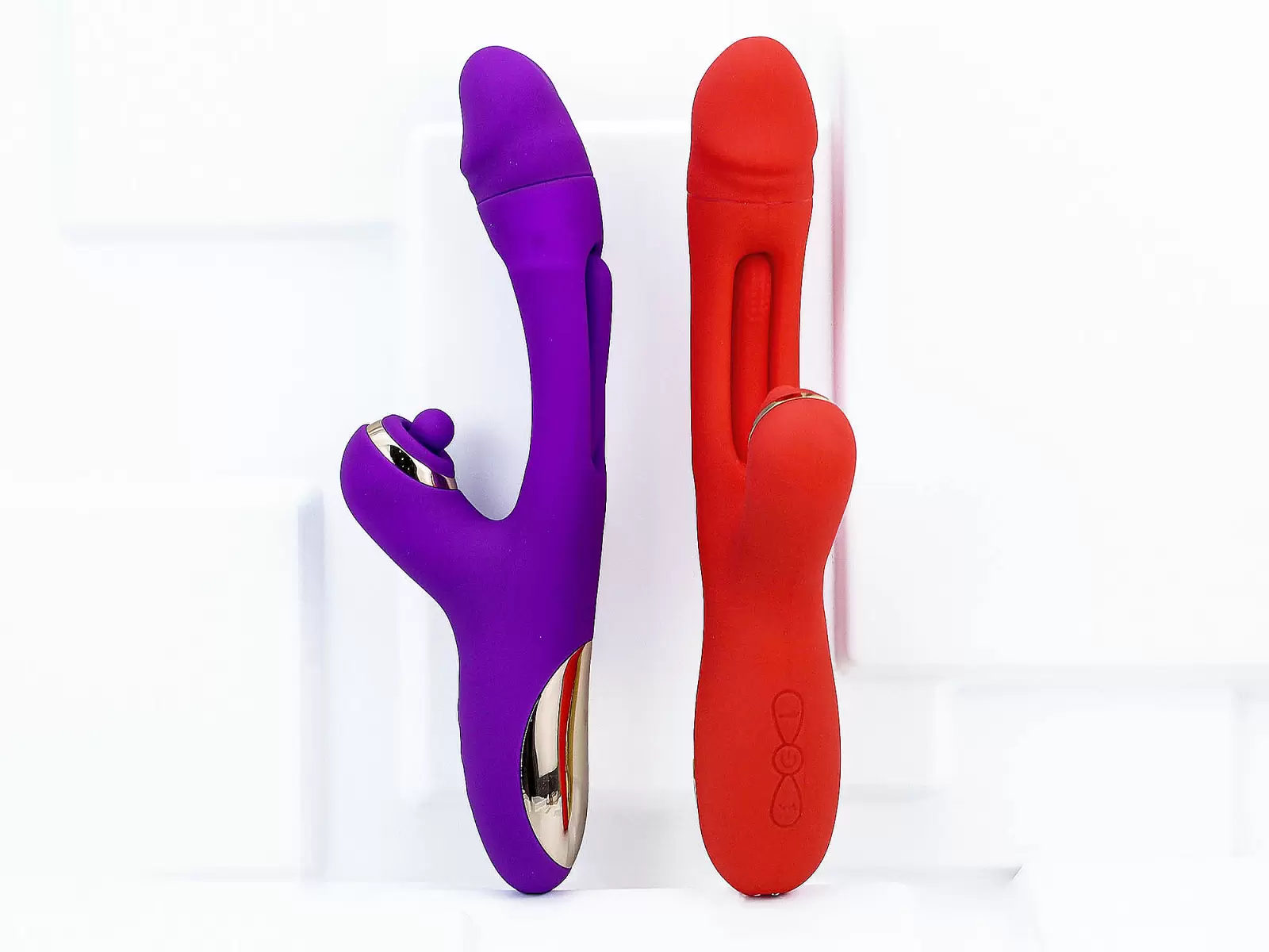 Máy massage lưỡi liếm đa năng có nhánh pin sạc