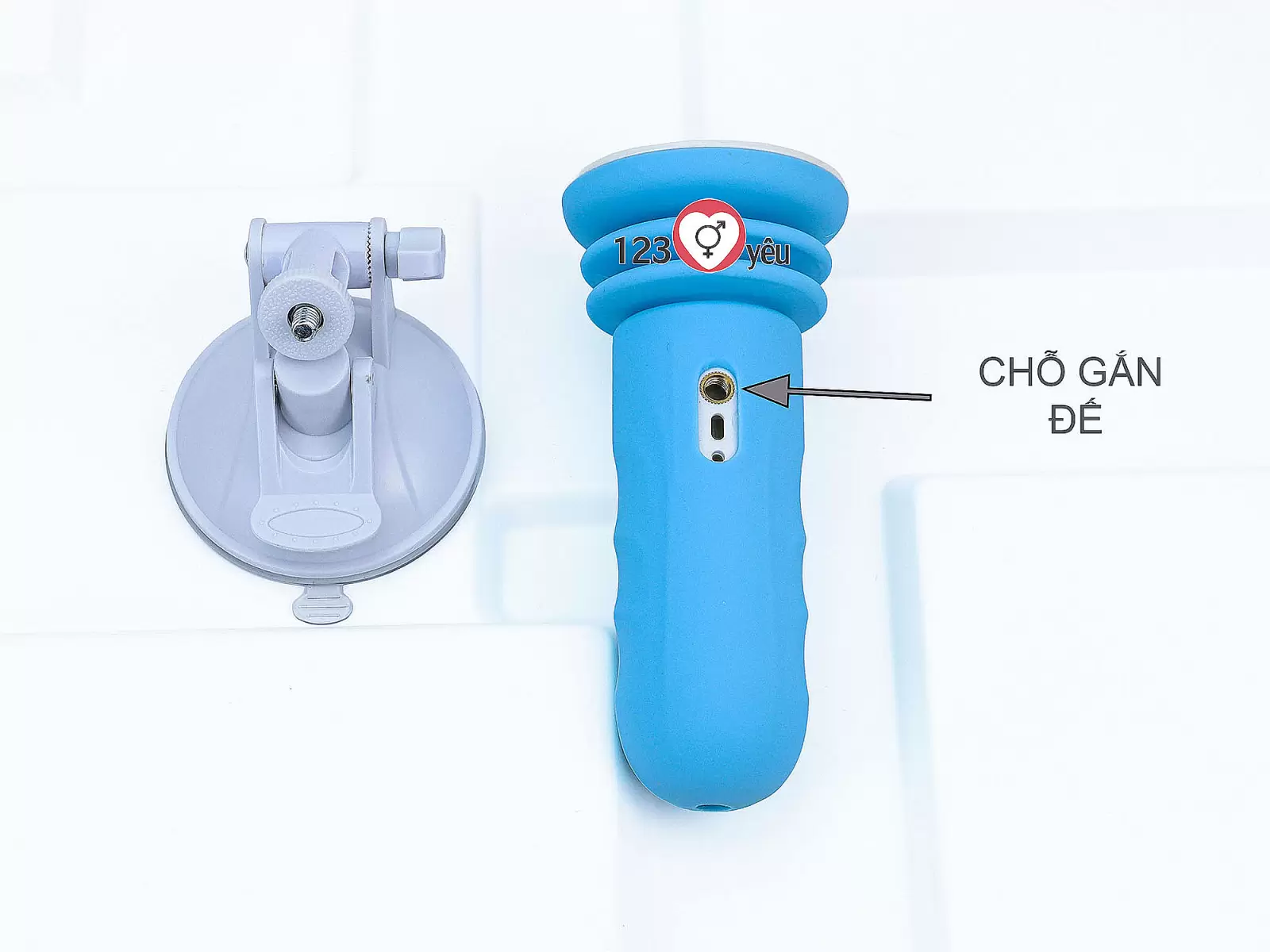 Đế gắn dương vật có đế rung thụt pin sạc (không bao gồm dương vật giả)