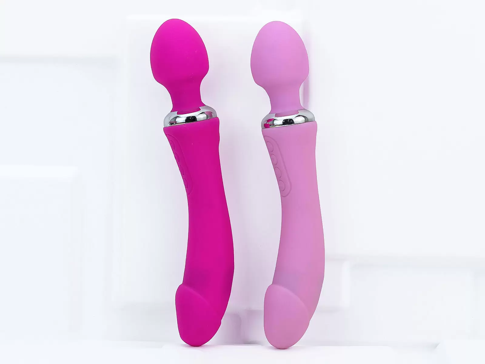 Máy mát xa điểm G phát nhiệt, rung 2 đầu Double End pin sạc