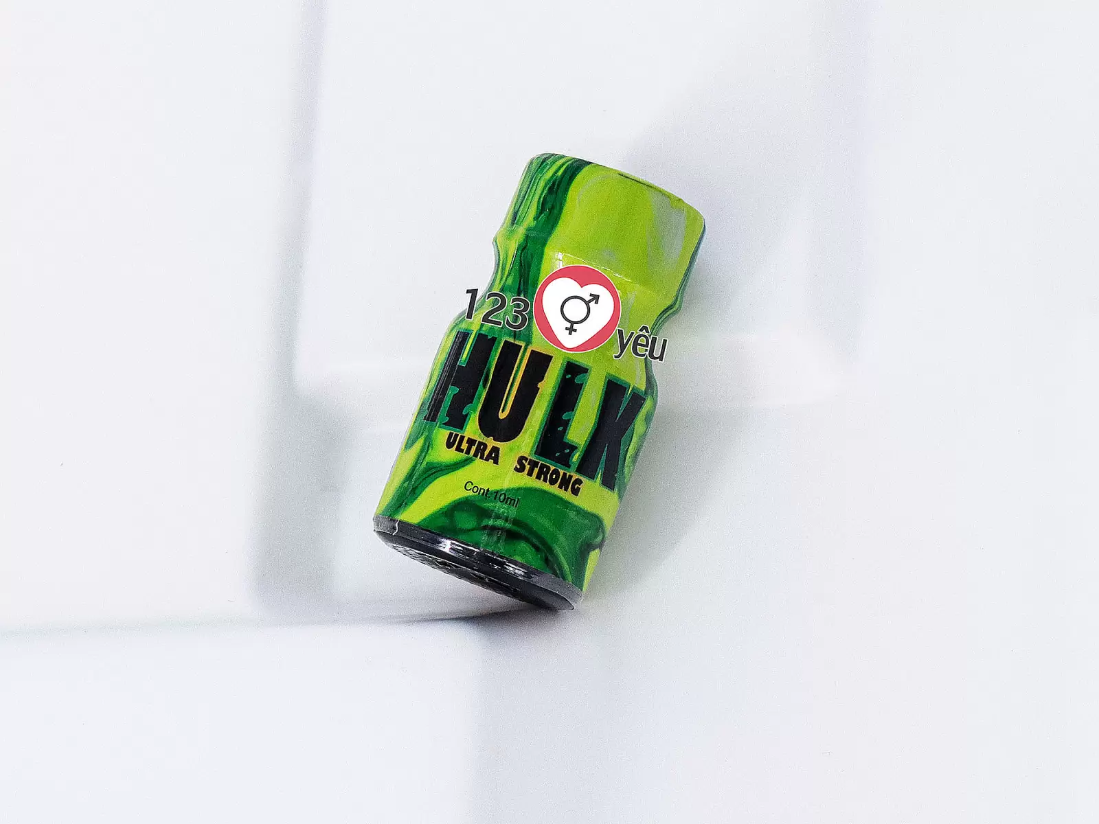 Chai hít Hulk Ultra Strong 10ml tăng cảm giác khoái cảm