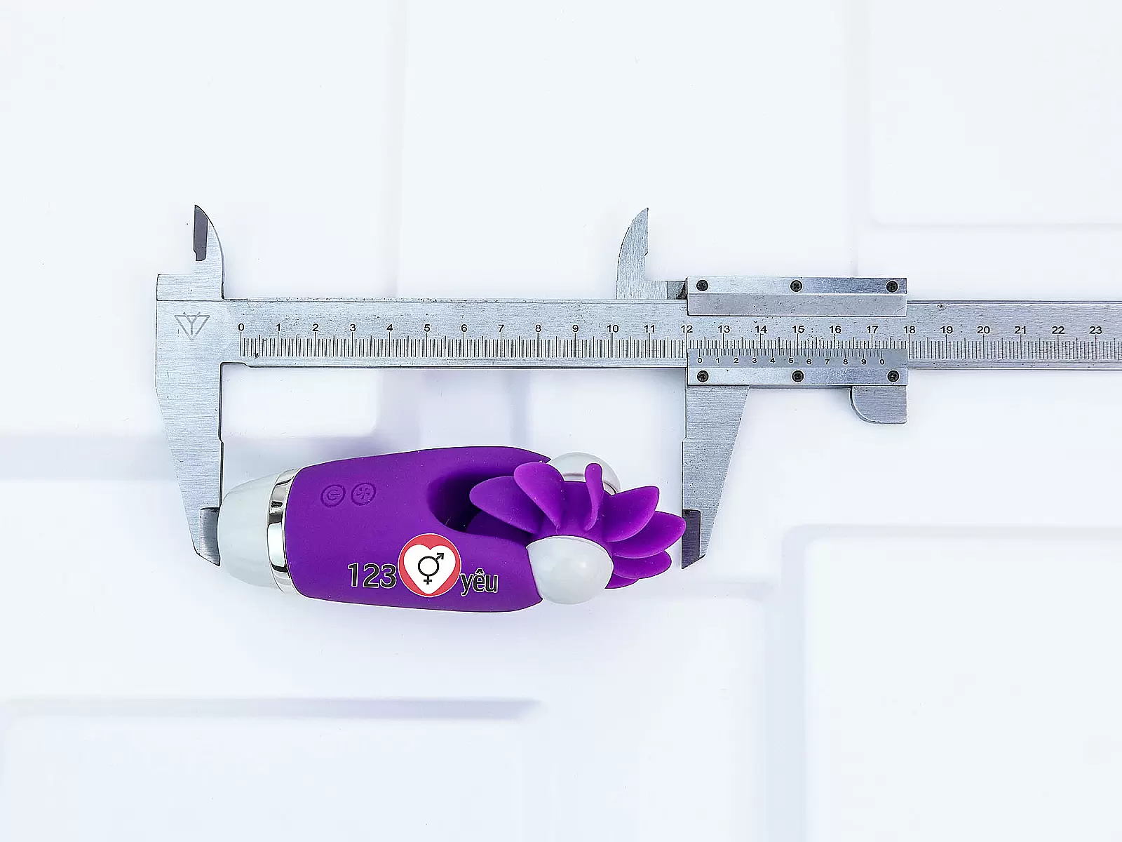 Lưỡi xoay massage kích thích âm đạo Tongue 360°