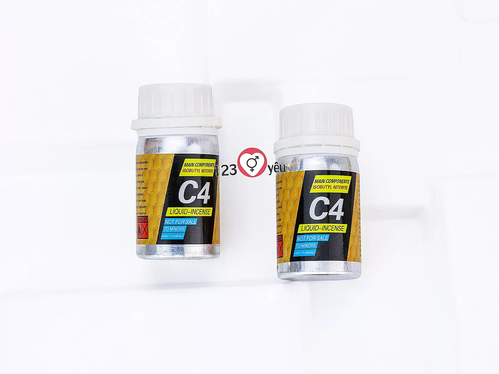 Chai hít khô C4 Liquid Incense tăng cảm giác hưng phấn giúp cơ thể thư giãn tối đa